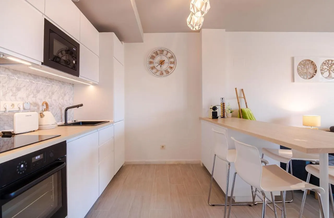 Apt W Beach/Mountain Views, Pool And Parking Tarifa Spain