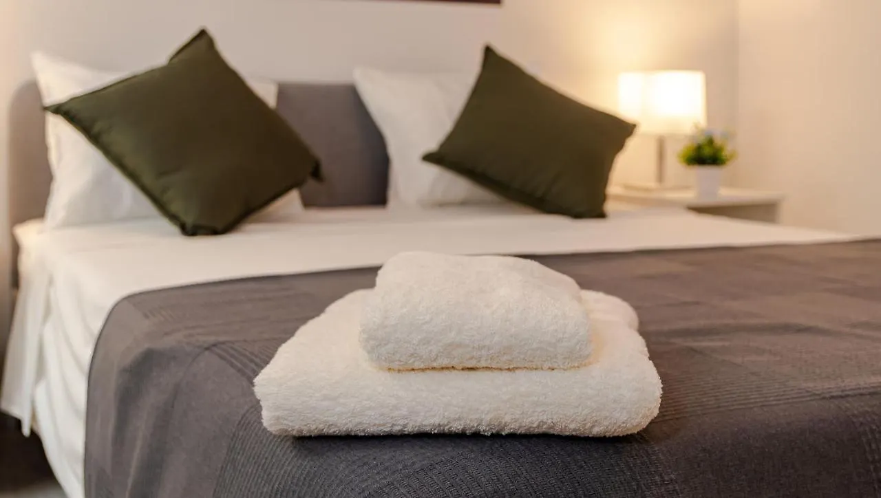 Apt W Beach/Mountain Views, Pool And Parking طريفة شقة